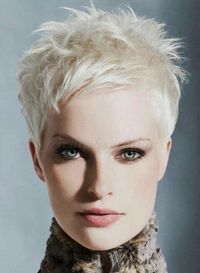 ...ein frecher Pixie Cut...